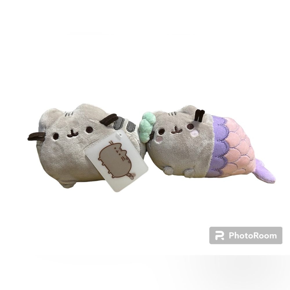 2 Pusheen Plushies Bundle